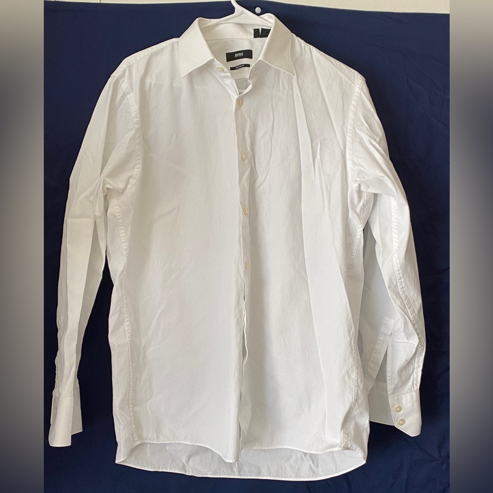 BOSS BY HUGO BOSS BUTTON DOWN SHIRT SIZE 15.5 32-33
